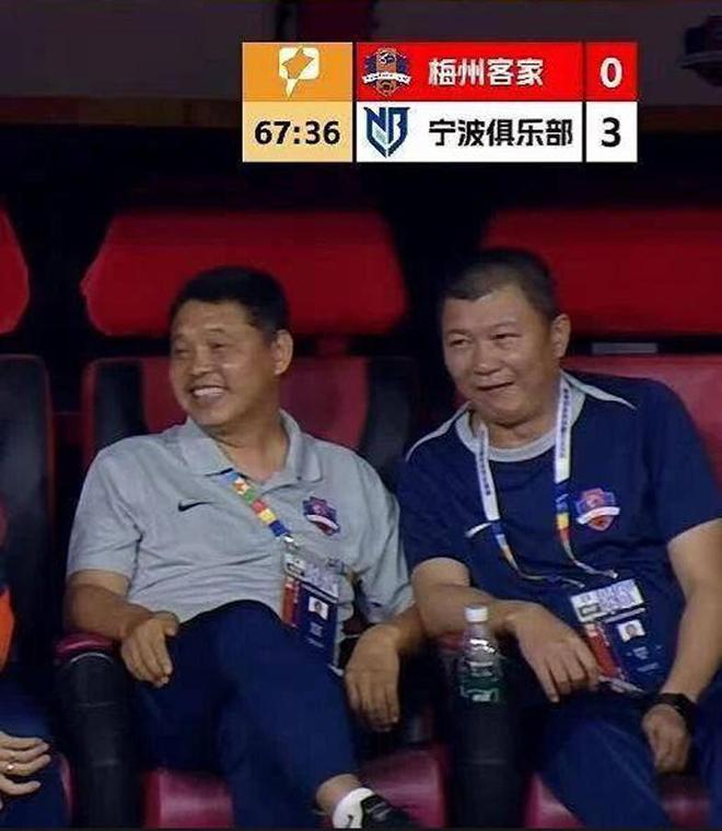 002172,直线涨停,封单一度超200万手!我国首款AI辅助创新药获批上市,机构扎堆关注12只概念股