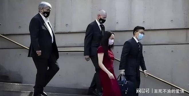 机务闯大祸!加油车未拔油管就开走 国航747