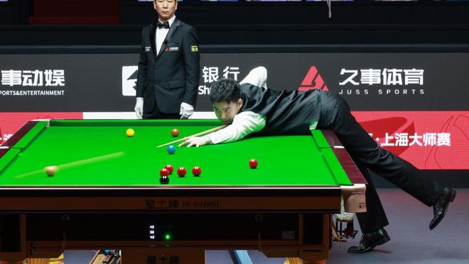 【油价大降】汽油“刚大降近2000元/吨”，92接近7.1元/升后“涨了起来”，近2月统计“大涨超1.1元”后，明晚24时或“再大涨”！