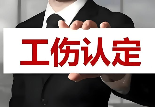45岁金·卡戴珊扮成13岁女儿,网友:母女俩像双胞胎