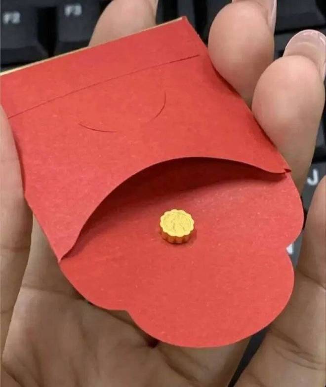 东体:斯卢茨基用近乎里皮式的决绝与体面为申花生涯画上句号