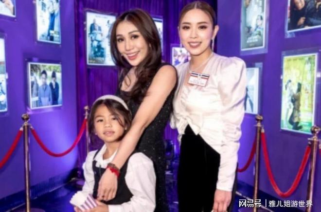 “这跟内衣有啥区别?”中学女儿的外出穿搭,让母亲绷不住了